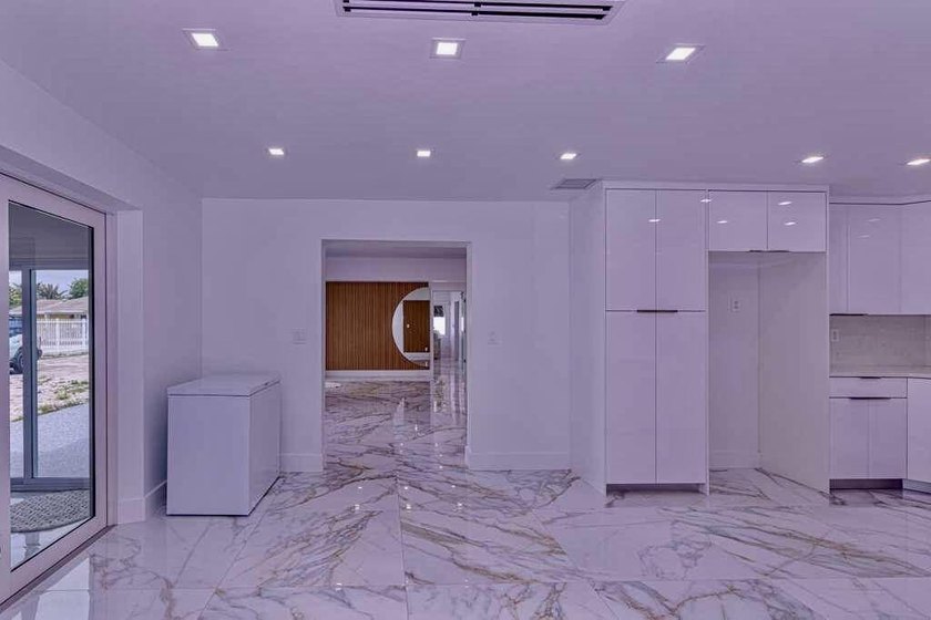 BEAUTIFUL HOME!! 4 bedrooms and 2 bathrooms, this property - photo 18