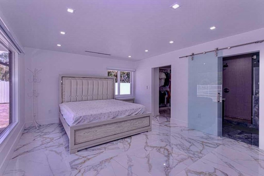 BEAUTIFUL HOME!! 4 bedrooms and 2 bathrooms, this property - photo 23