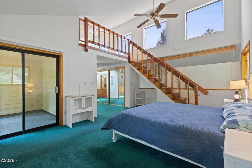 CHARMING COASTAL HOME! This 2,320 square foot home is located on - photo 27