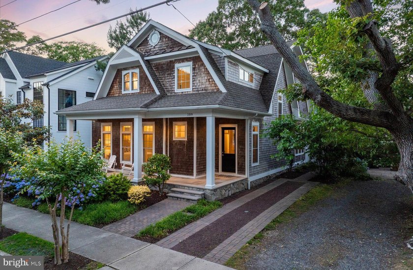 Perfectly positioned in the heart of highly sought-after South - photo 4