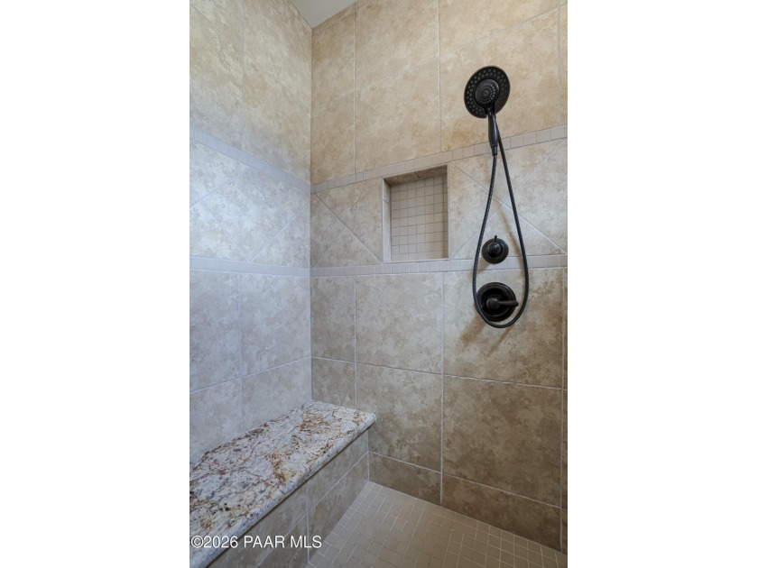 A RARE opportunity to own a single-level spacious property with - photo 24