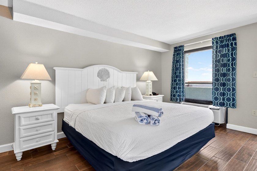 Beautiful 1 bedroom, 1 bath ocean view condo at Monterey Bay - photo 7
