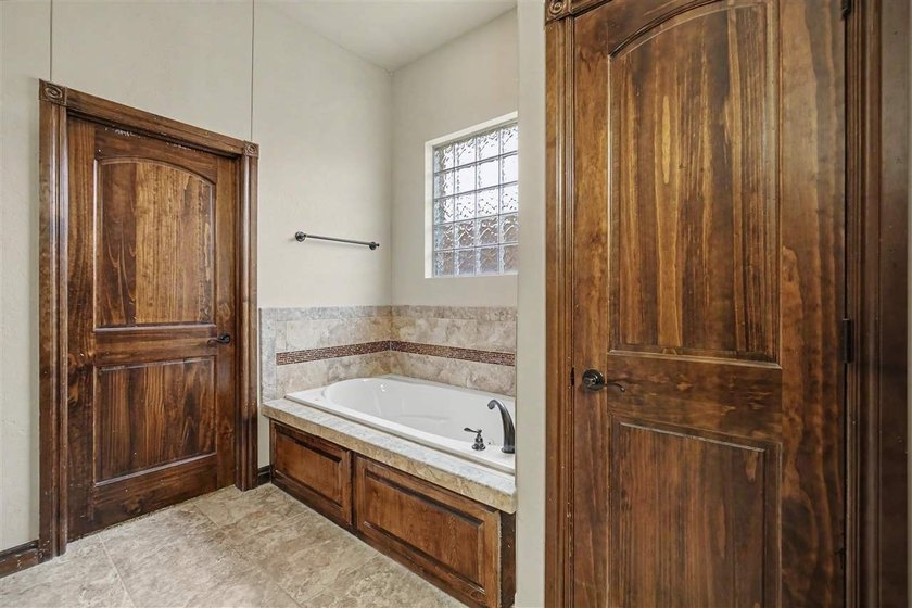 Welcome to this absolutely stunning 4-bedroom home in the - photo 25
