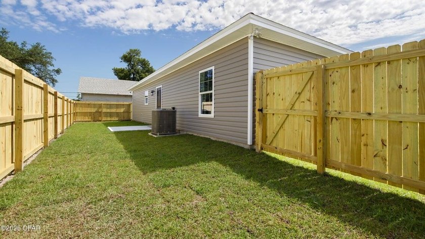 This adorable new construction is close to restaurants, shopping - photo 29