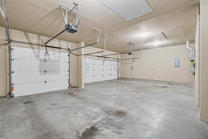 Welcome to this absolutely stunning 4-bedroom home in the - photo 41
