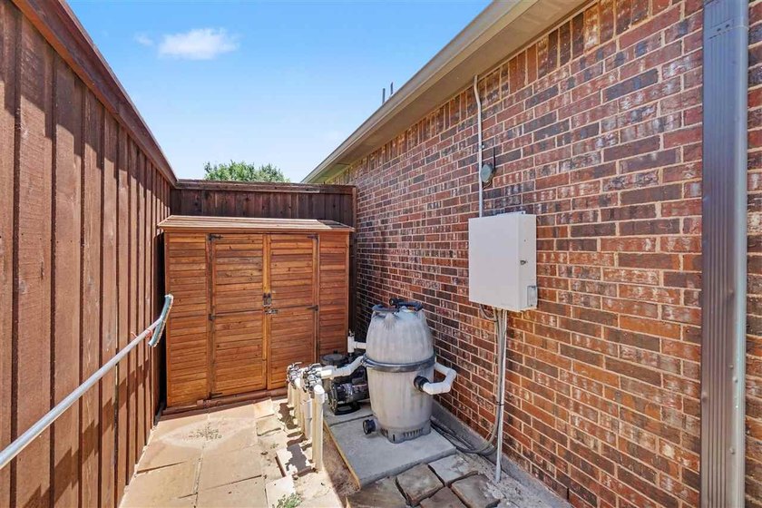 Welcome to this absolutely stunning 4-bedroom home in the - photo 49