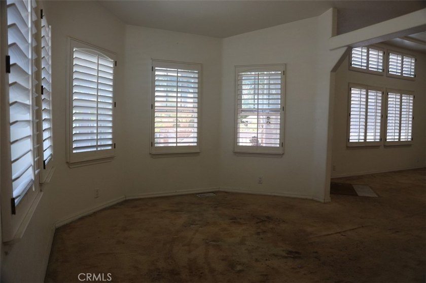 Great opportunity to own a spacious 3-bedroom, 2-bath - photo 13