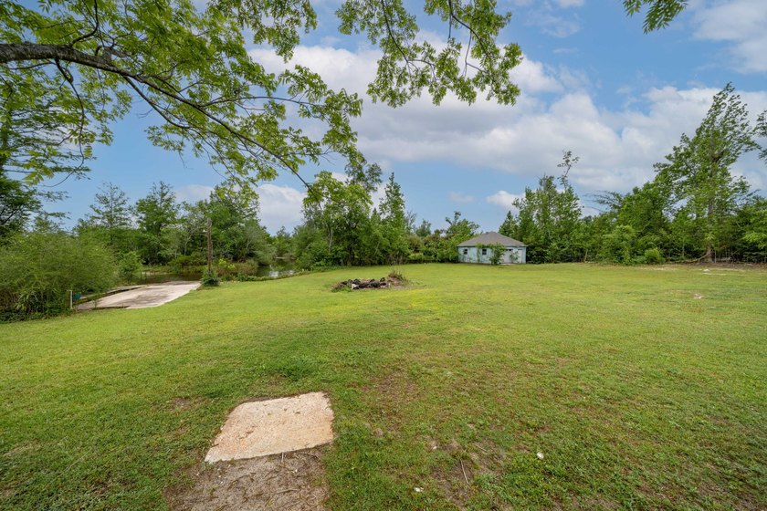 INVESTORS DREAM!!! Home was taken down to studs and rebuilt - photo 31