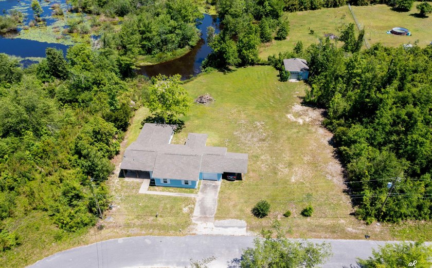 INVESTORS DREAM!!! Home was taken down to studs and rebuilt - photo 42
