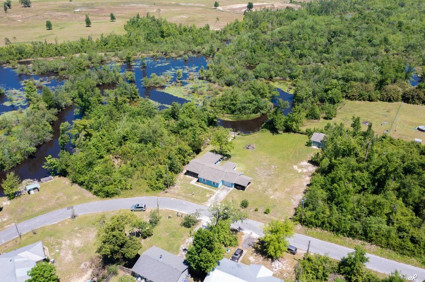 INVESTORS DREAM!!! Home was taken down to studs and rebuilt - photo 44