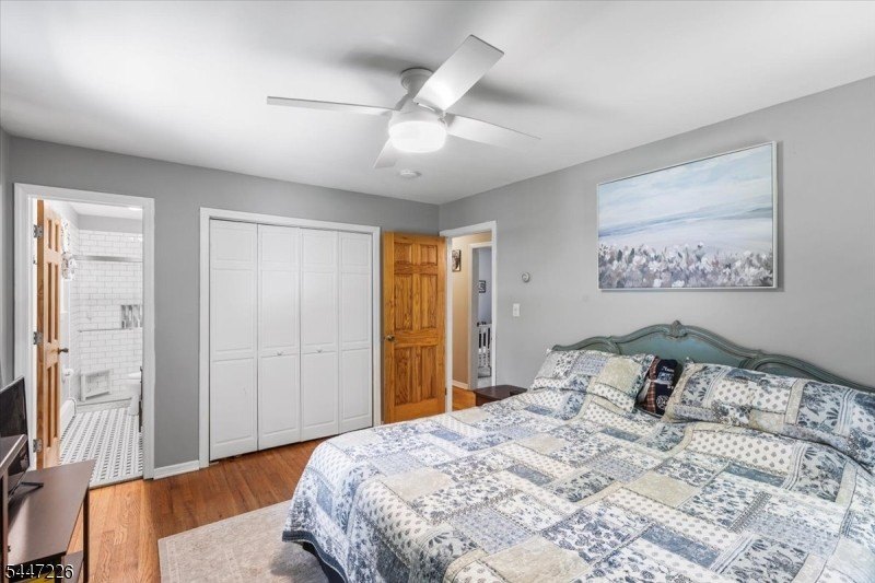 Updated &amp; move-in ready: spacious, well-maintained 4-bedroom - photo 14