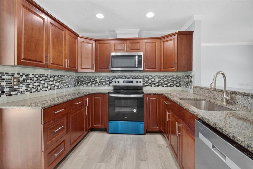 This Beautiful 2 Bedroom 2 Bath Dual Primary has an amazing - photo 12