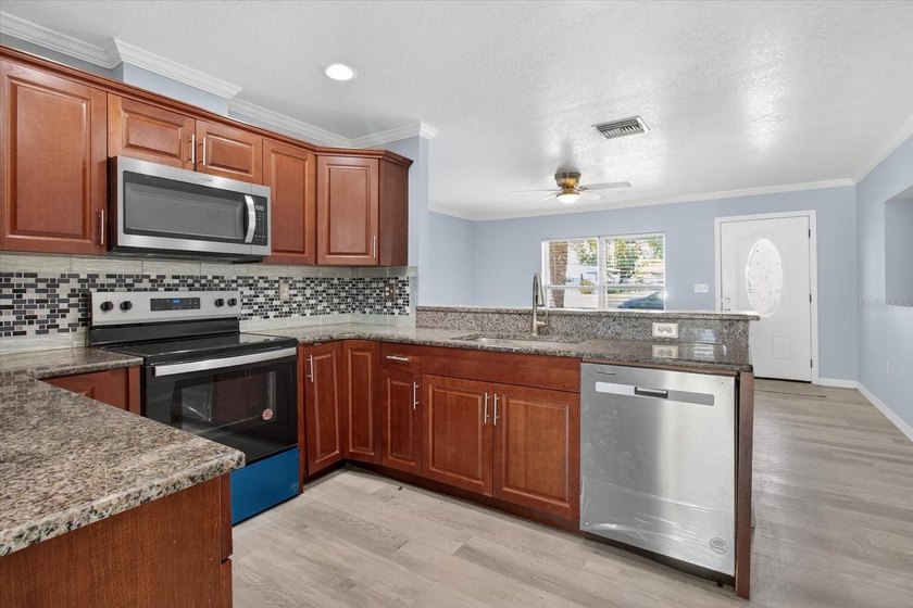 This Beautiful 2 Bedroom 2 Bath Dual Primary has an amazing - photo 14