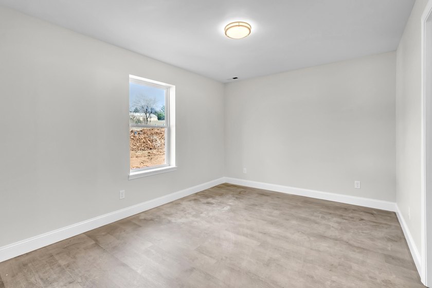 QUALIFIES FOR 100% FINANCING | NEW CONSTRUCTION...Experience - photo 16