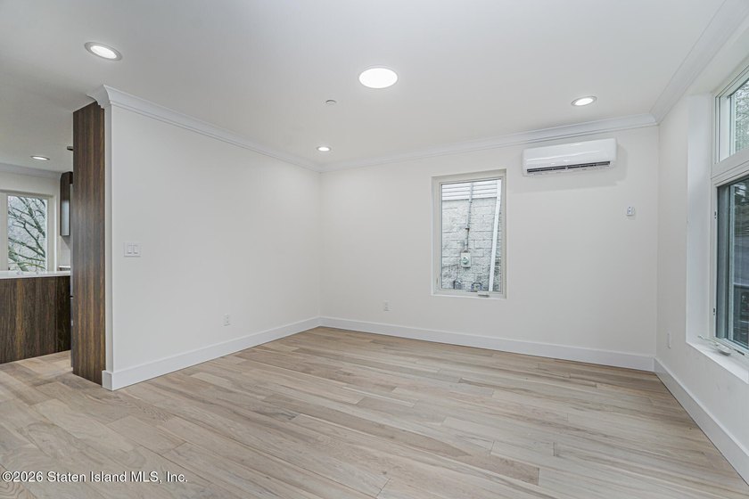 Luxury New Construction in Grymes Hill Introducing a newly - photo 16
