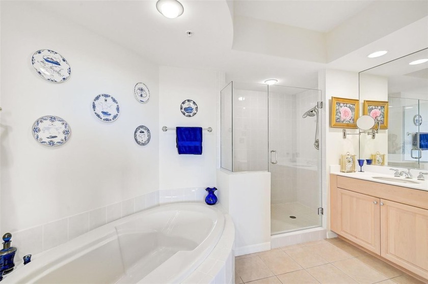 **GORGEOUS VIEW from this Move-In Ready, 5TH FLOOR, 3-BED / - photo 21
