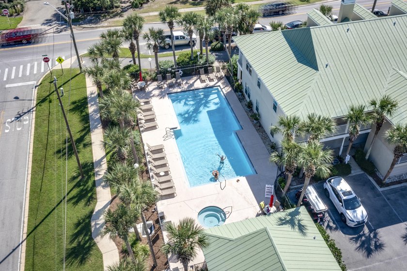 GULF VIEWS! Freshly painted and beautifully updated in 2026! - photo 32