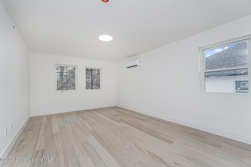 Luxury New Construction in Grymes Hill Introducing a newly - photo 33