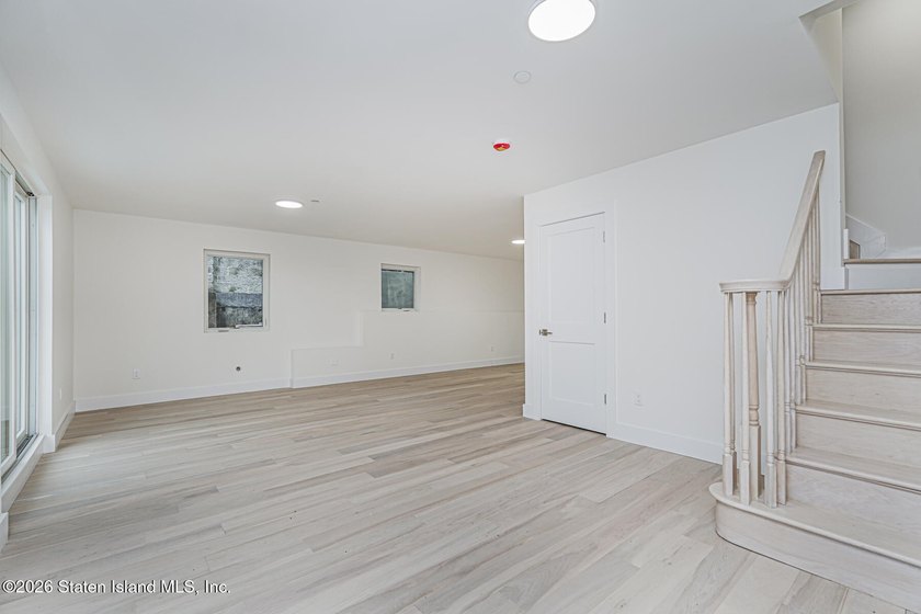 Luxury New Construction in Grymes Hill Introducing a newly - photo 37