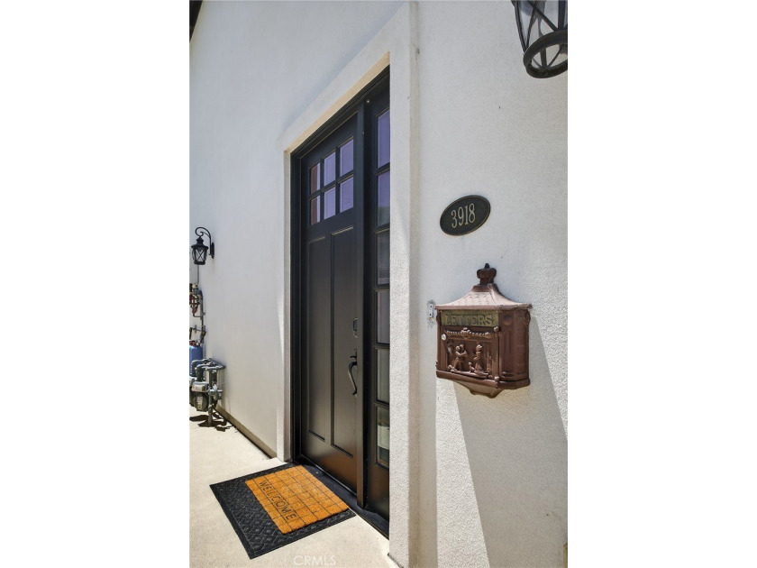 Designer-Perfect Townhome in the Heart of Walteria - Lives Like - photo 38