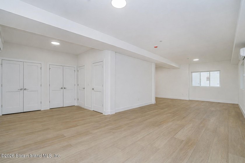Luxury New Construction in Grymes Hill Introducing a newly - photo 49