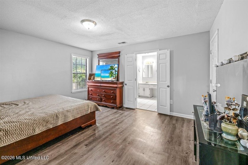 Come check it out! USDA LOAN ELIGIBLE! No City Taxes that makes - photo 13