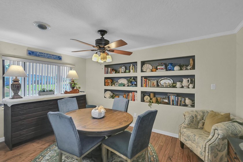 Welcome to this charming 3-bedroom, 2-bathroom single-family - photo 15