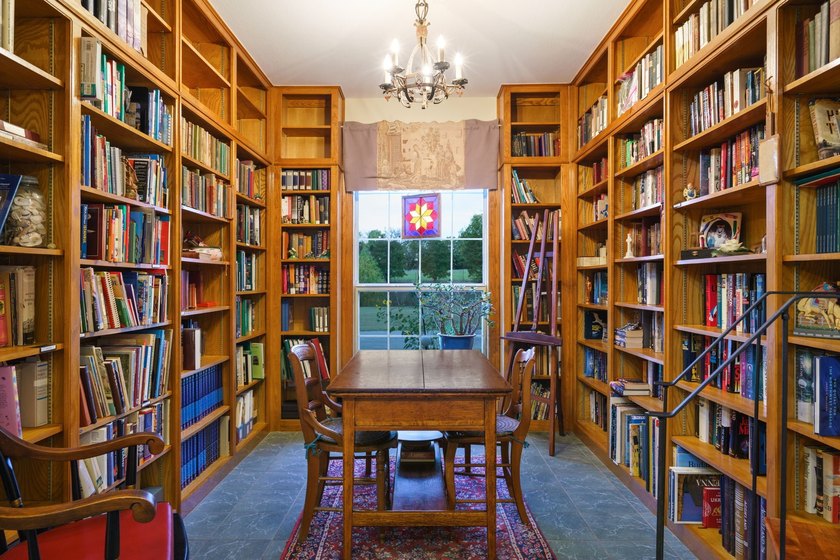 Discover this park-like sanctuary on 6.69 acres with no HOA - photo 18