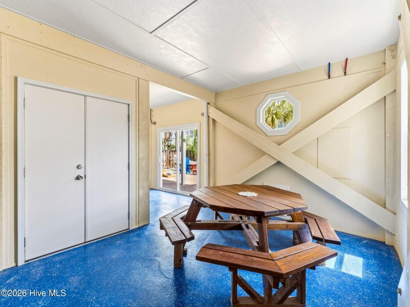 Feel the constant ocean breeze from this exceptional West End - photo 28