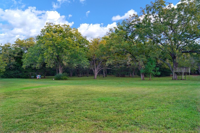 Discover this park-like sanctuary on 6.69 acres with no HOA - photo 33