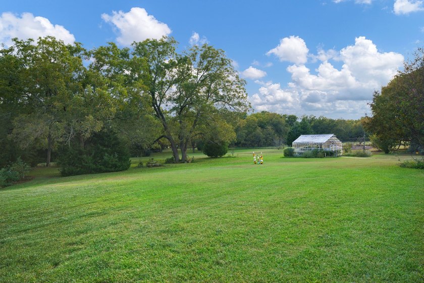 Discover this park-like sanctuary on 6.69 acres with no HOA - photo 35