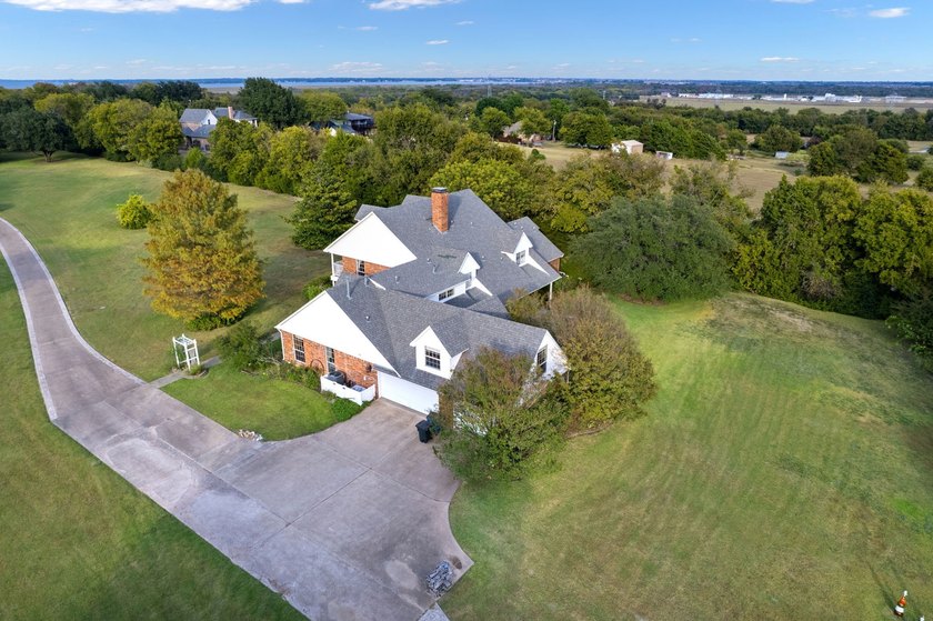 Discover this park-like sanctuary on 6.69 acres with no HOA - photo 37