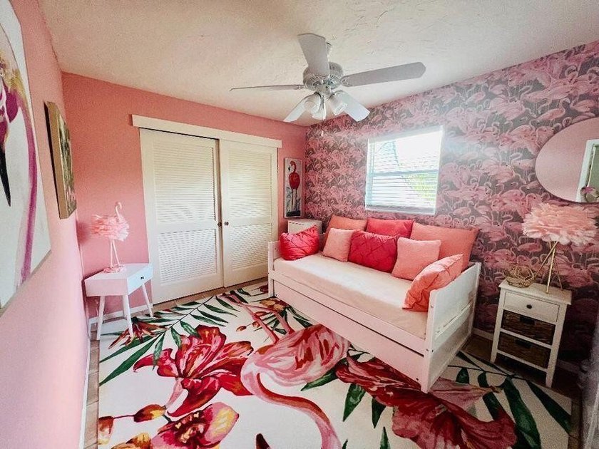 Bring your boats to this beautifully furnished canal front home - photo 6