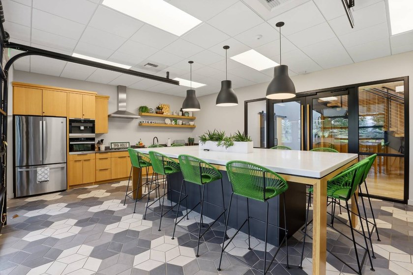 Ideal for an owner-user seeking a strategic headquarters or an - photo 15