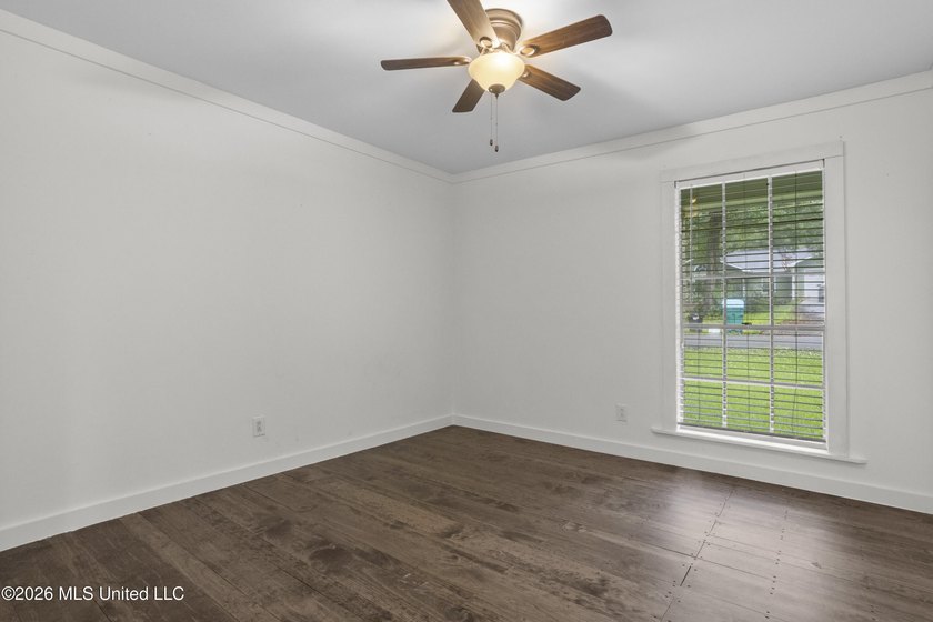 Enjoy waterfront living in this 3-bedroom, 2-bath home located - photo 22