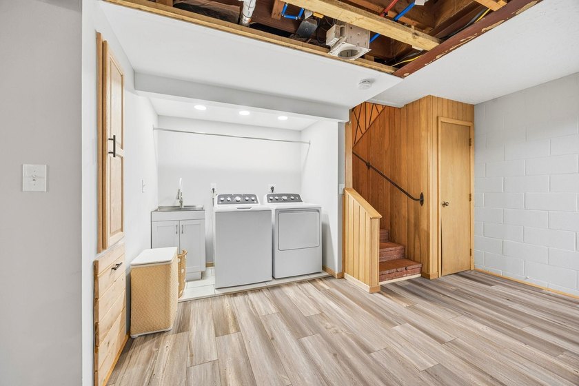 Sellers are relocating out of state, creating an exceptional - photo 31