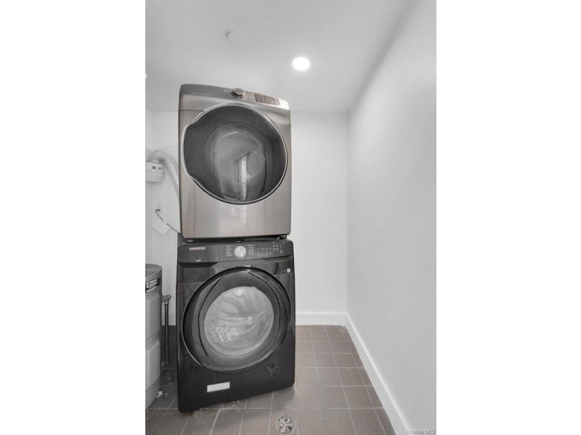 PRIVATY BALCONY. AMENITY-RICH LIVING. MODERN STUDIO CHARM - photo 6