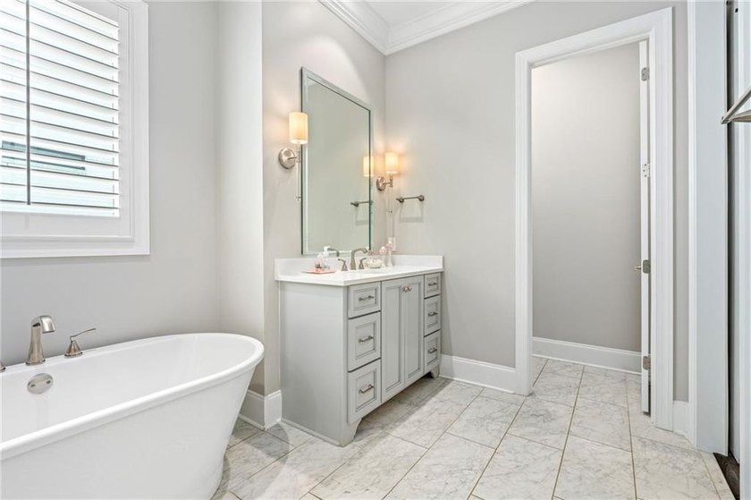 Experience refined golf course living in this stunning - photo 16