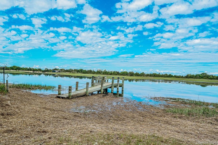 Looking for a home with a long island beach lifestyle? This rare - photo 31