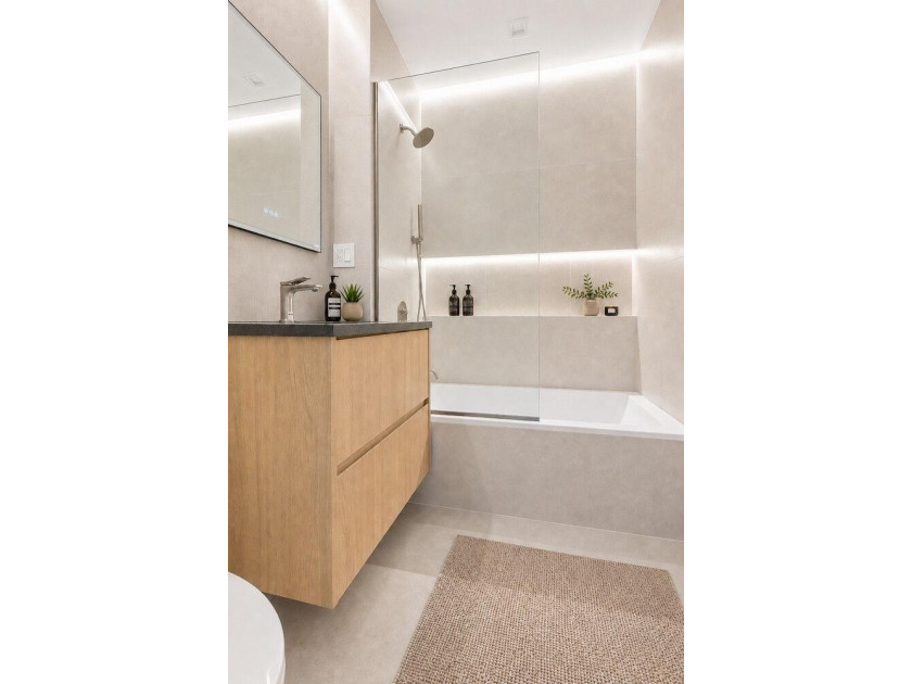 Open Houses by Appointment Only 2 Bedroom 2 Bathroom Penthouse - photo 5