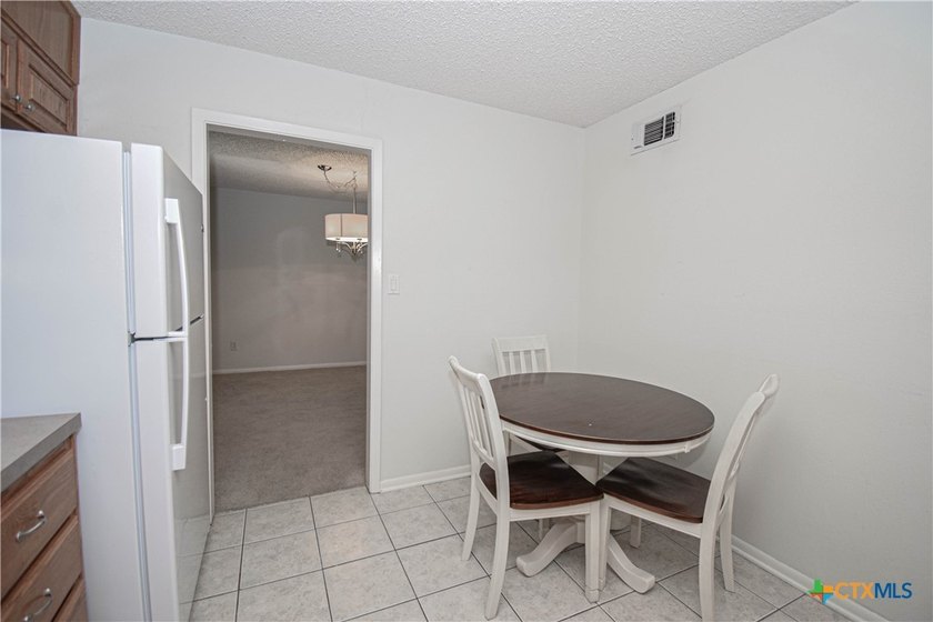 Searching for beautiful home with a country feel in the city of - photo 8