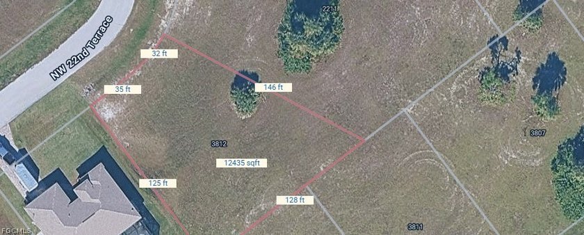 Build your dream home on this exceptional vacant lot located in - photo 2