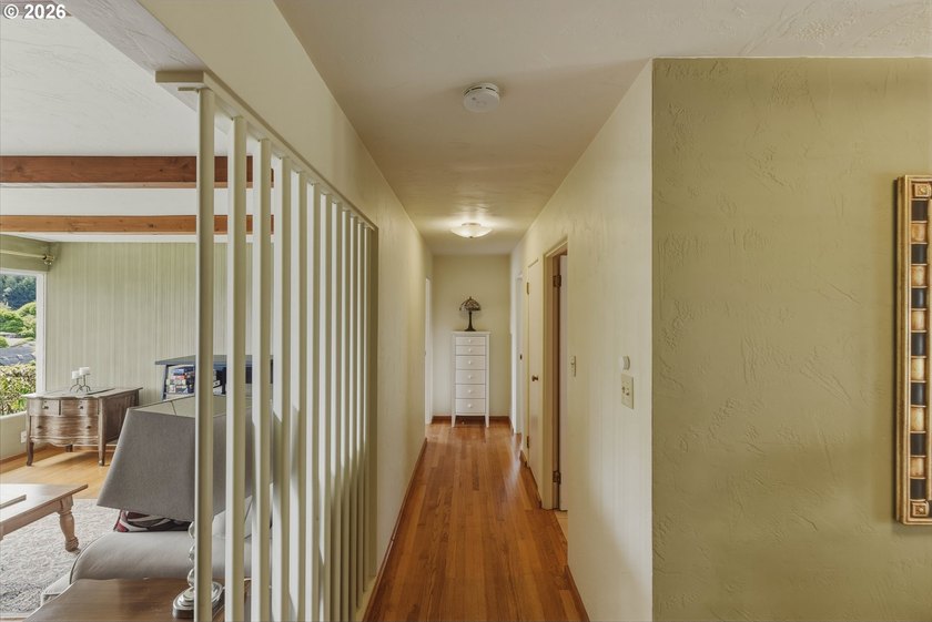 Meticulously maintained Mingus Park home situated on a large - photo 16
