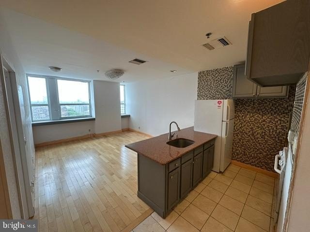 Price reduced to sell! Move in condition! Welcome to Grandview - photo 8