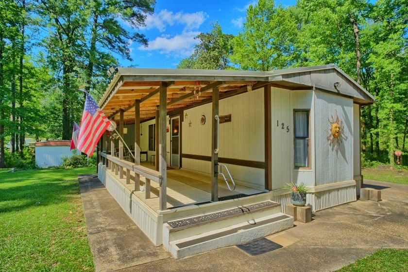 Cute Getaway Near Toledo Bend! Clean and immaculate 2BR/2BA - photo 9