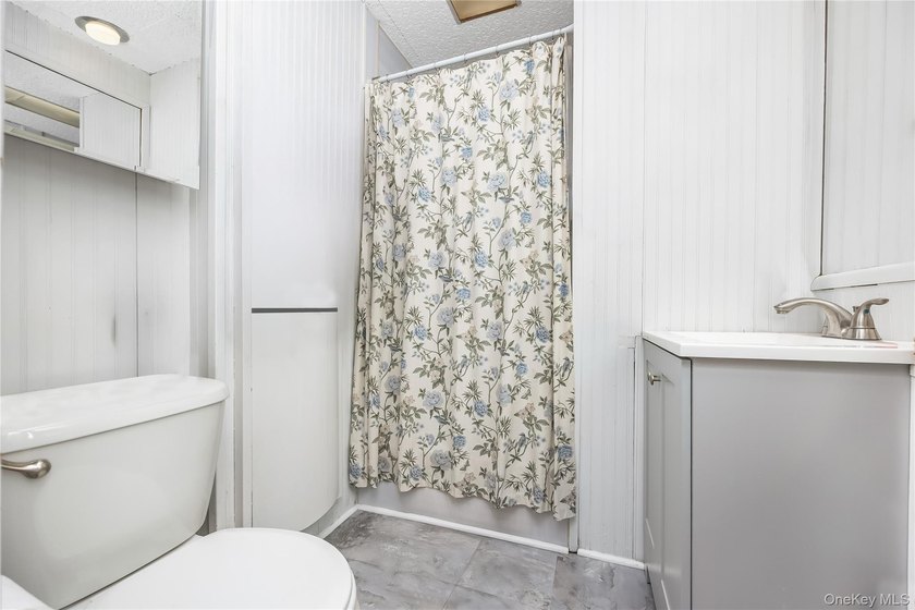 Beautiful Cottage In The Desirable *Walks*, Close to Beach - photo 17