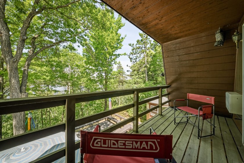 Welcome to lake life at its finest on beautiful Lake Eau Claire! - photo 37
