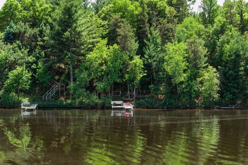 Welcome to lake life at its finest on beautiful Lake Eau Claire! - photo 58