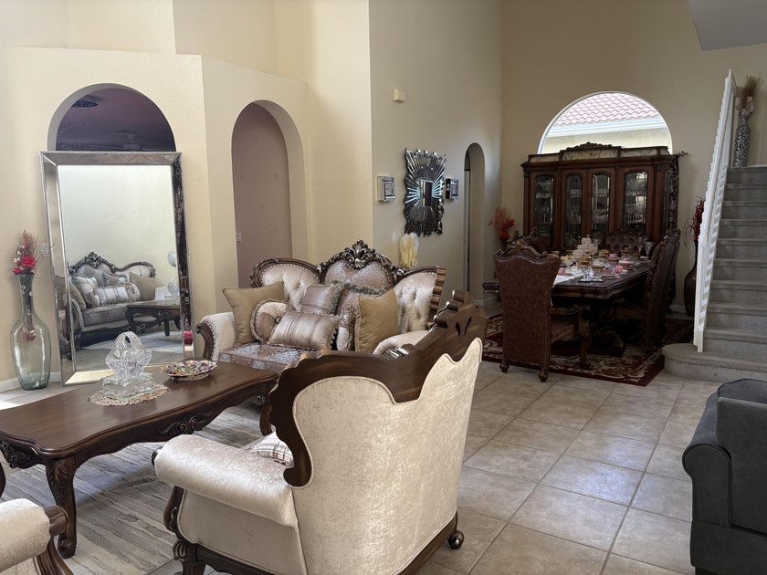 Welcome to this stunning 4-bedroom, 3-bathroom two-story home - photo 7