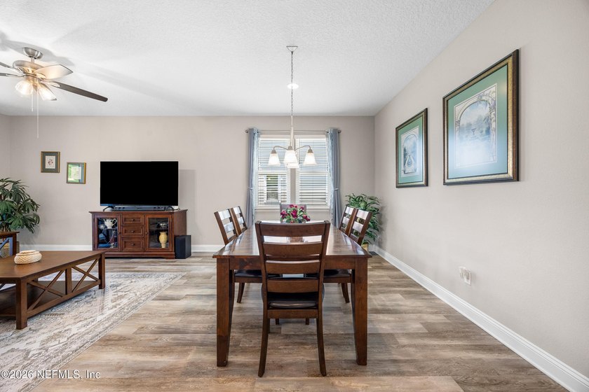 Live the ultimate outdoor Florida lifestyle in this immaculately - photo 11